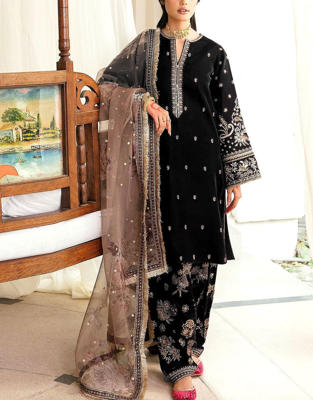 Heavy Embroidered Velvet Party Wear Dress 2026 with Embroidered Organza Dupatta.