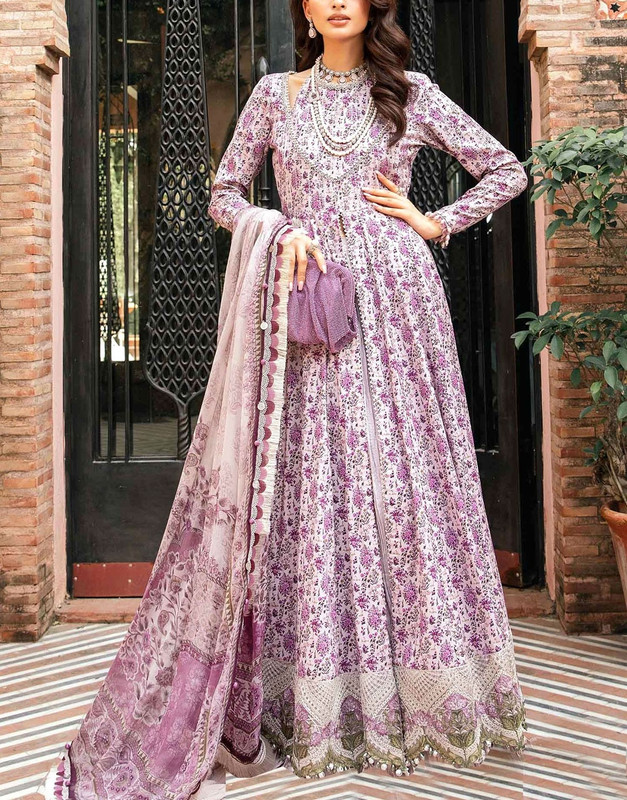 Elegant Suit in Chiffon — Casual Ready