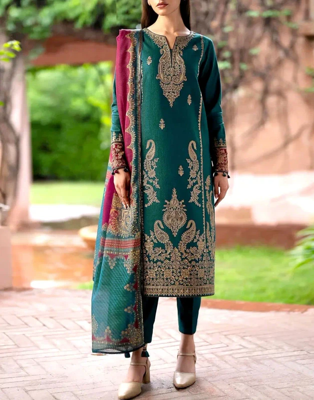 Dress — Embroidered Detail, Easy Wear